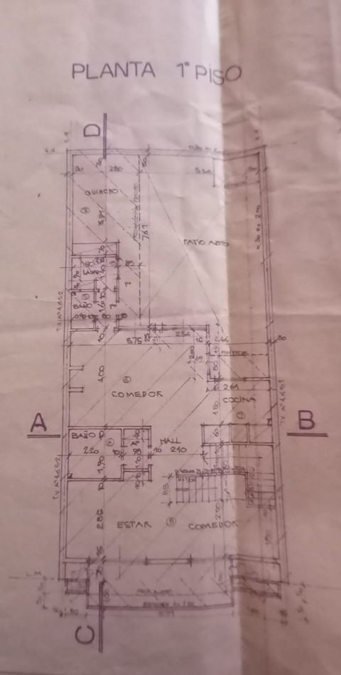 VENTA DE CASA + GALPON, CONSTRUIDO EN 3 PLANTAS. SE ESCUCHAN PROPUESTAS DE PERMUTA Y/ O FINANCIACION.