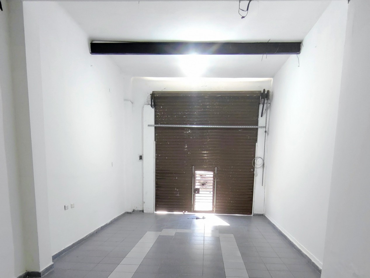 ALQUILER DE LOCAL COMERCIAL EN EXCELENTE ESTADO - VALENTIN ALSINA