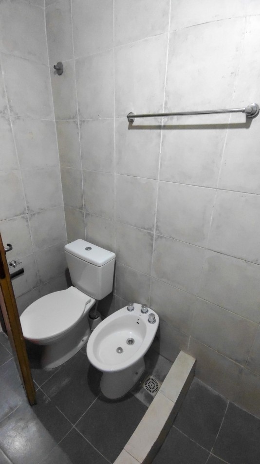 ALQUILER DEPARTAMENTO DE 3 AMBIENTES EN PRIMER PISO