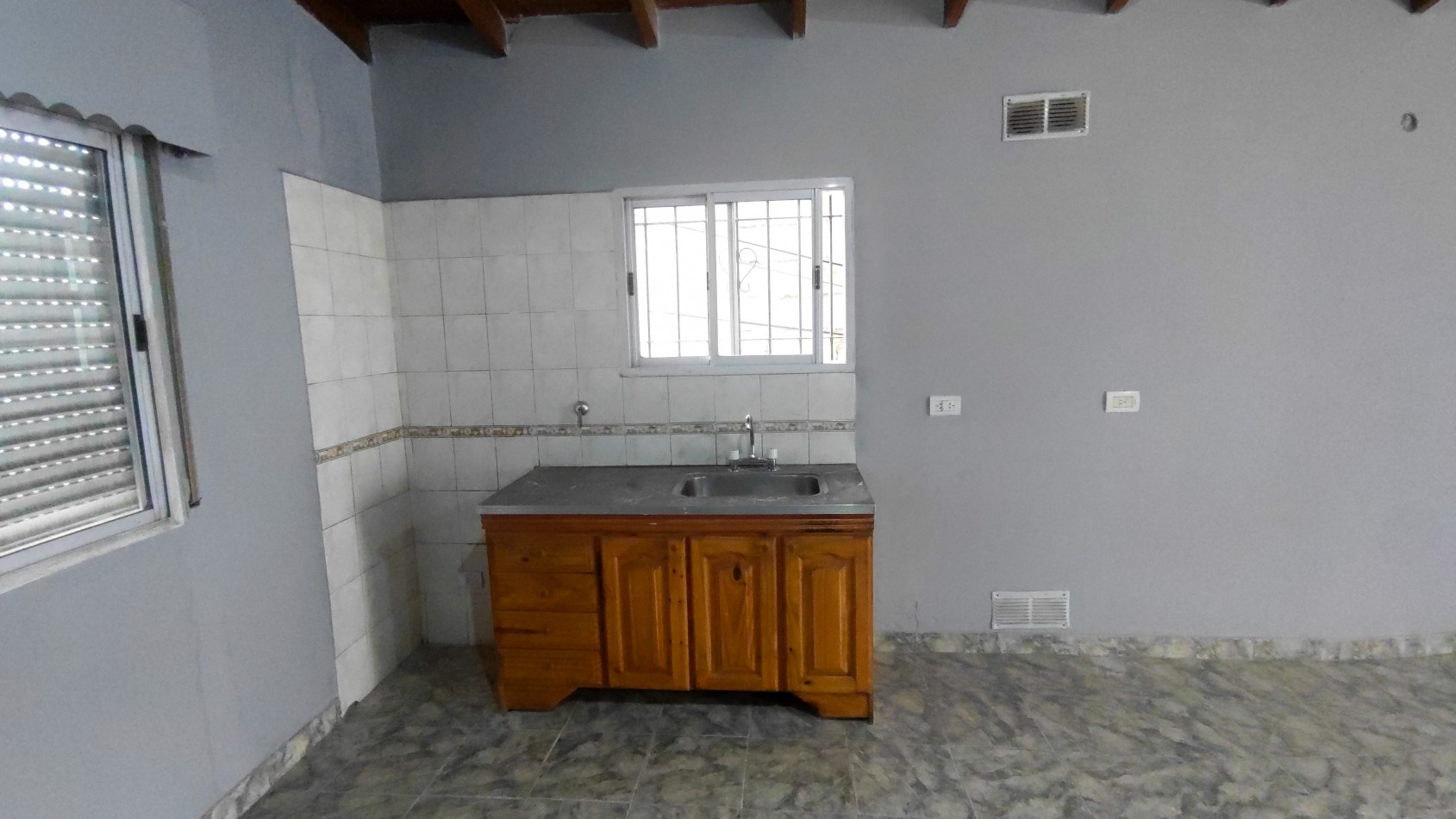 ALQUILER DEPARTAMENTO DE 3 AMBIENTES EN PRIMER PISO