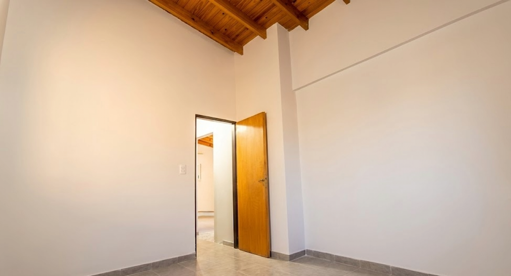 ALQUILER DEPARTAMENTO DE 3 AMBIENTES EN PRIMER PISO