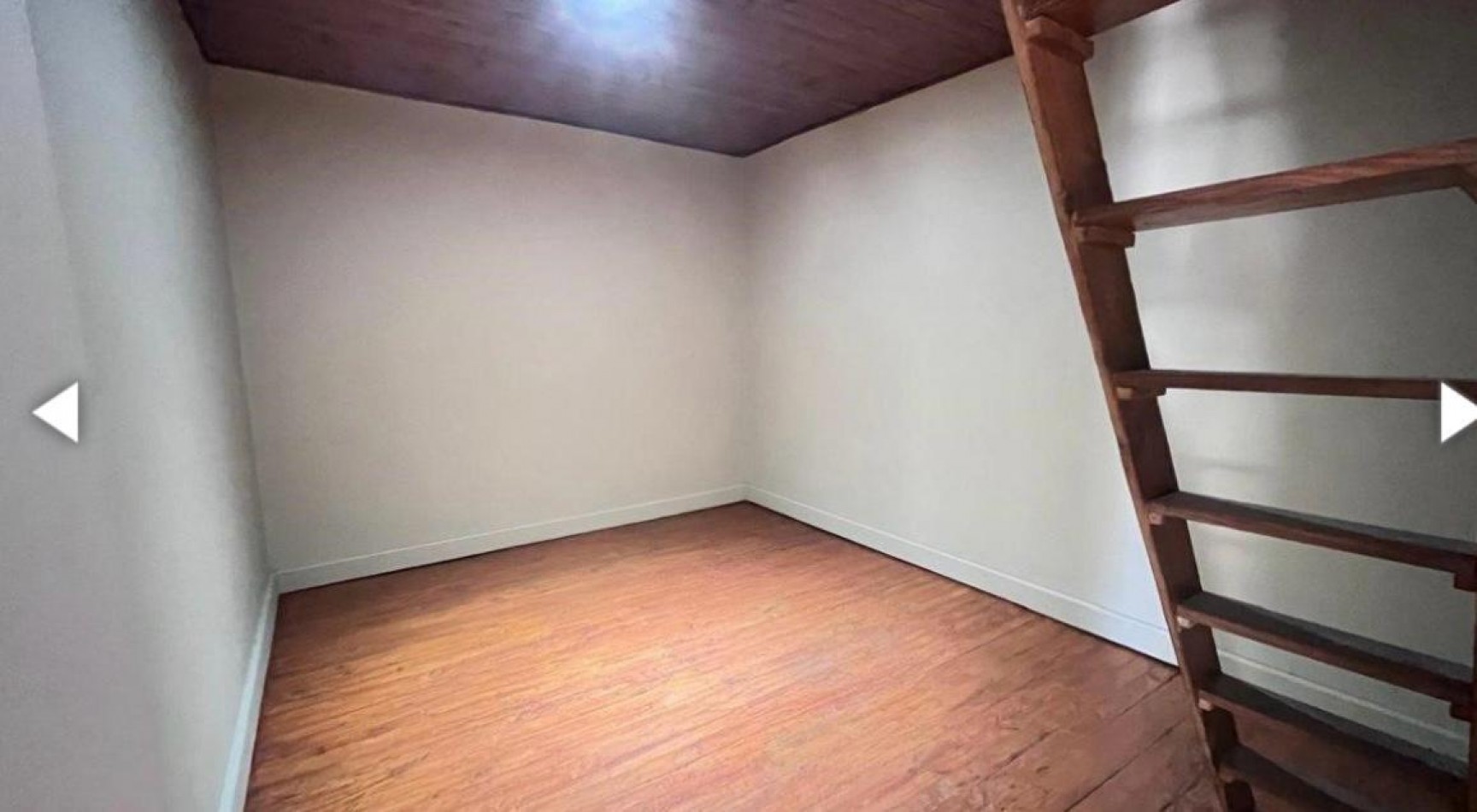 VENTA DE DEPARTAMENTO EN 1 ER PISO DE 5 AMBIENTES CON TERRAZA PROPIA