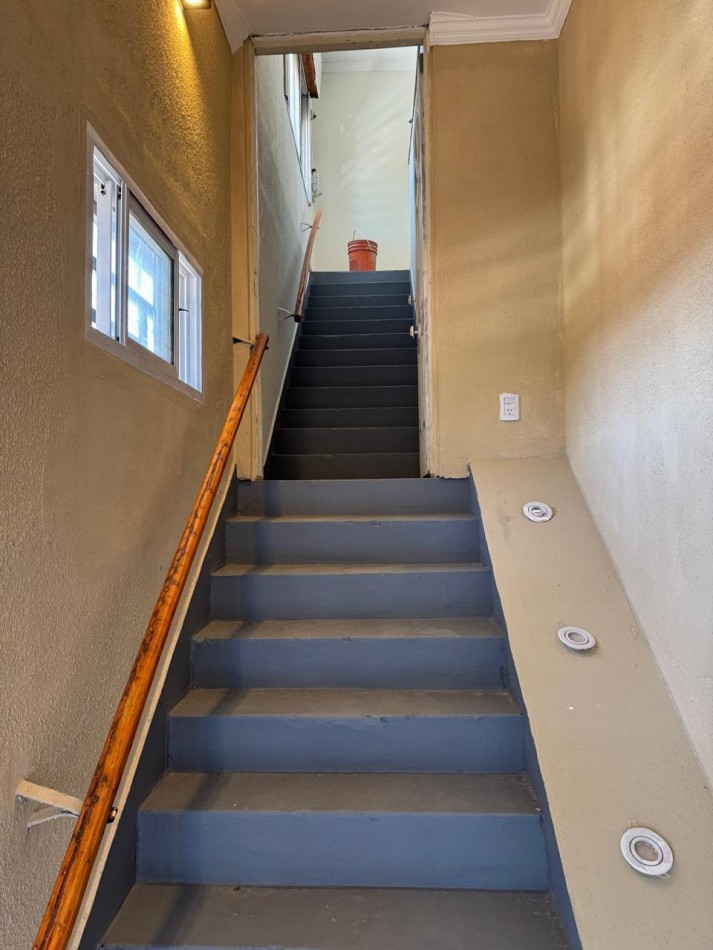 VENTA DE DEPARTAMENTO EN 1 ER PISO DE 5 AMBIENTES CON TERRAZA PROPIA