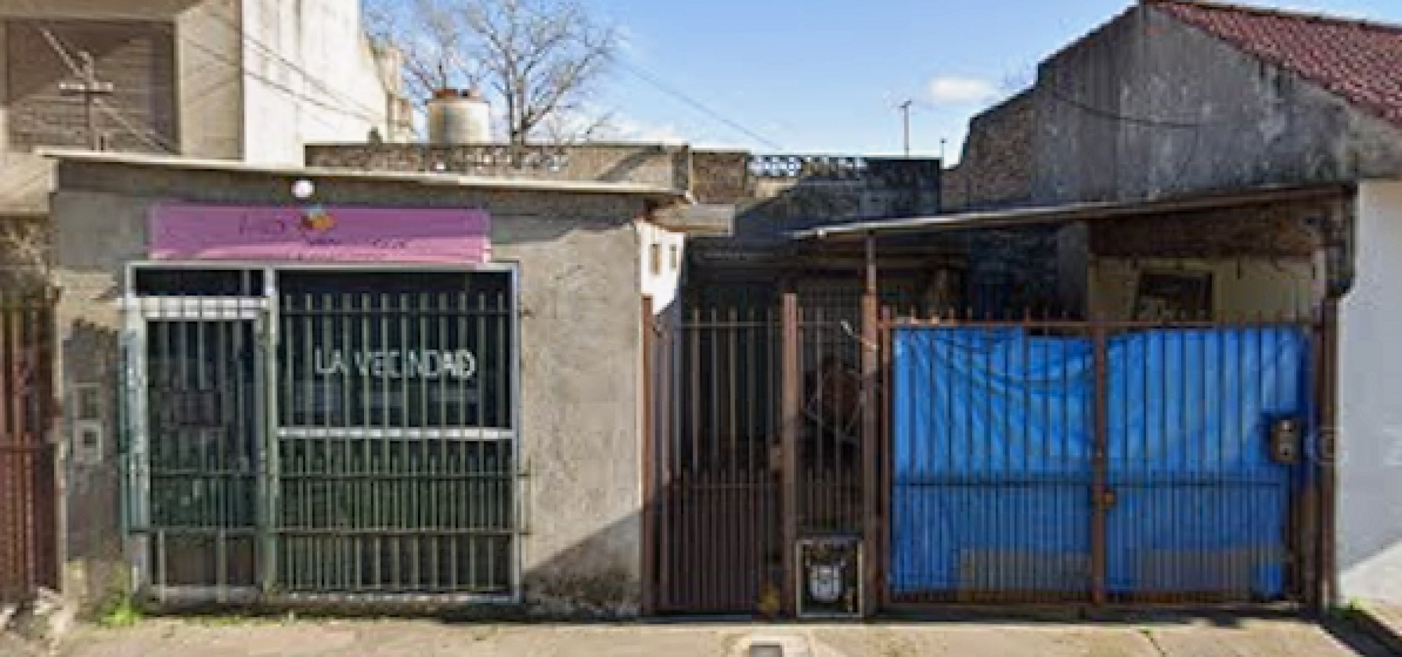 VENTA DE LOTE DE 444 M² CON CASA A REFACCIONAR Y LOCAL AL FRENTE