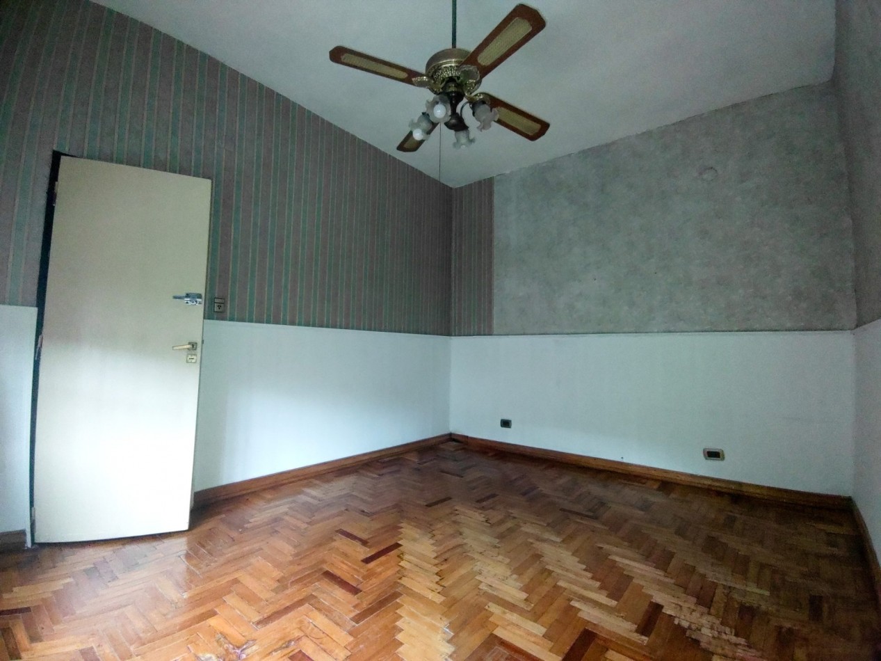 ALQUILER DE PH INTERNO 2 AMBIENTES CON DORMITORIO AMPLIO