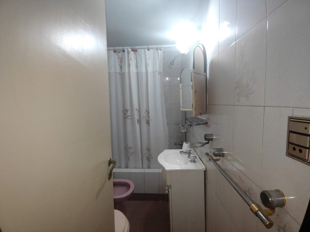 ALQUILER DE PH INTERNO 2 AMBIENTES CON DORMITORIO AMPLIO