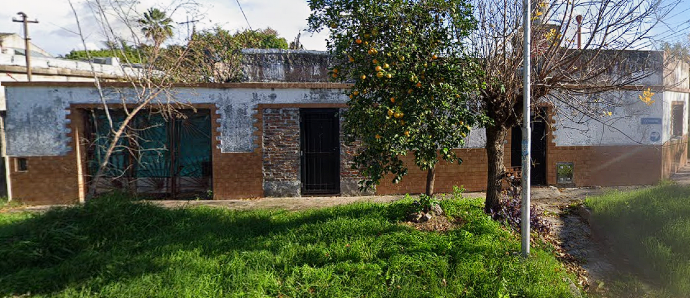 VENTA DE PROPIEDAD EN ESQUINA CON DOS VIVIENDAS A RECICLAR