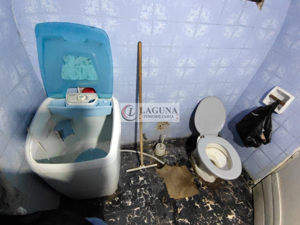 VENTA DE PROPIEDAD EN ESQUINA CON DOS VIVIENDAS A RECICLAR