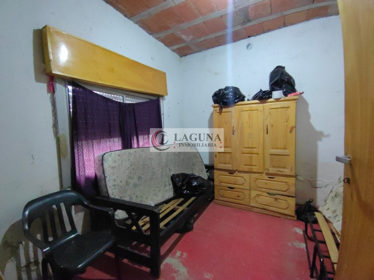 VENTA DE PROPIEDAD EN ESQUINA CON DOS VIVIENDAS A RECICLAR