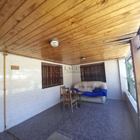 OPORTUNIDAD. VENTA DE CASA  APTA 2 FAMILIAS c/ LOCAL. 