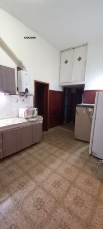 VENTA DE CASA EN ESQUINA CON TERRAZA, PATIO Y GARAJE + DTO 2 AM A TERMINAR. SE FINANCIA ! CONSULTE