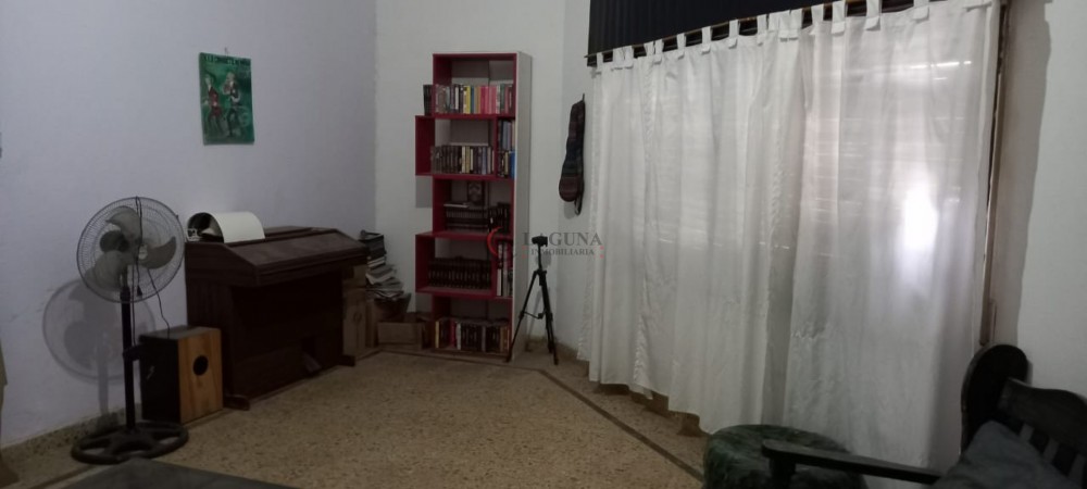 VENTA DE CASA EN ESQUINA CON TERRAZA, PATIO Y GARAJE + DTO 2 AM A TERMINAR. SE FINANCIA ! CONSULTE