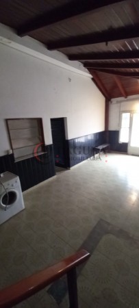 VENTA DE CASA EN ESQUINA CON TERRAZA, PATIO Y GARAJE + DTO 2 AM A TERMINAR. SE FINANCIA ! CONSULTE