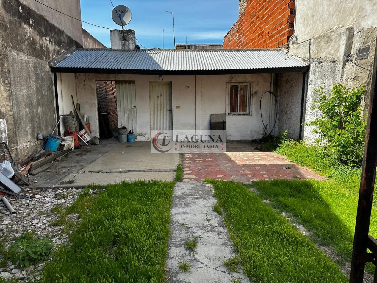 VENTA DE TERRENO CON CASA  A REMODELAR