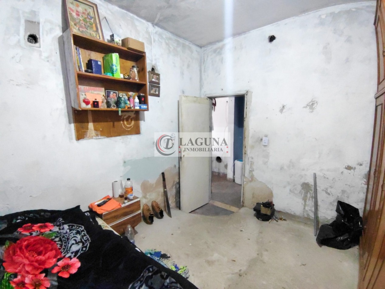 VENTA DE PROPIEDAD EN ESQUINA CON DOS VIVIENDAS A RECICLAR