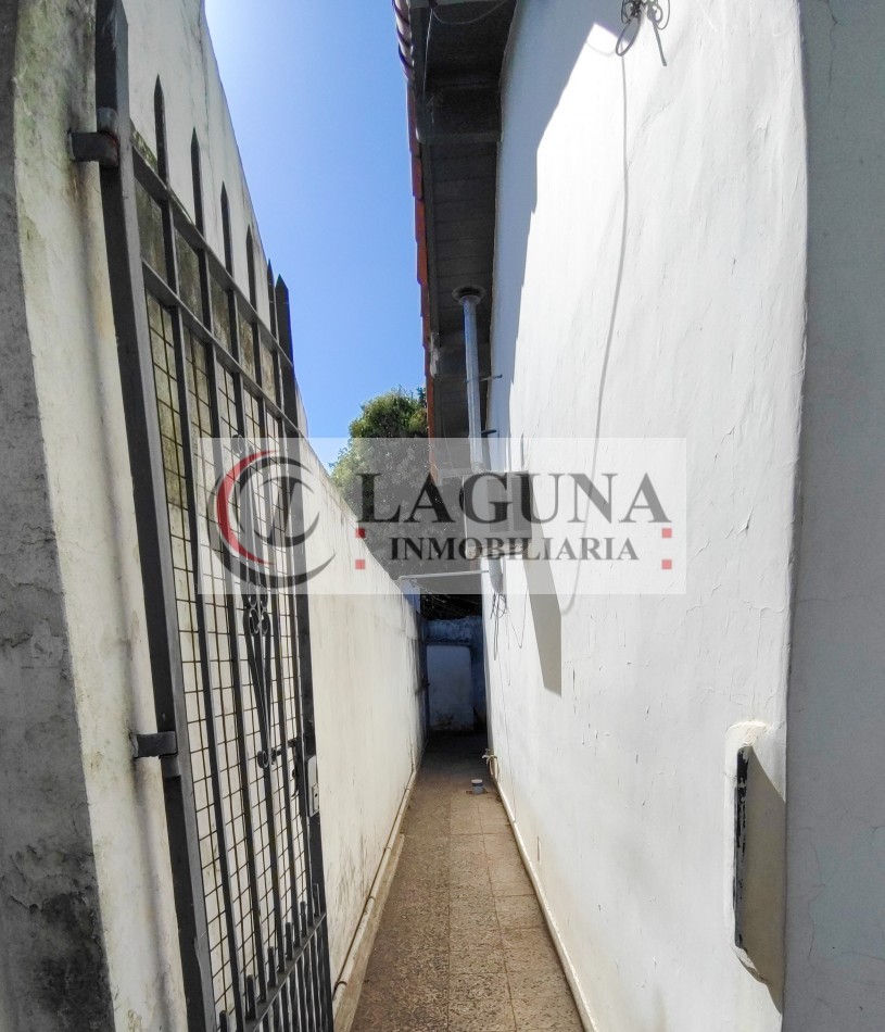 OPORTUNIDAD VENTA DE CASA CON GRAN LOTE Y GARAGE PRIVADO APTO NEGOCIO Y APTO CREDITO