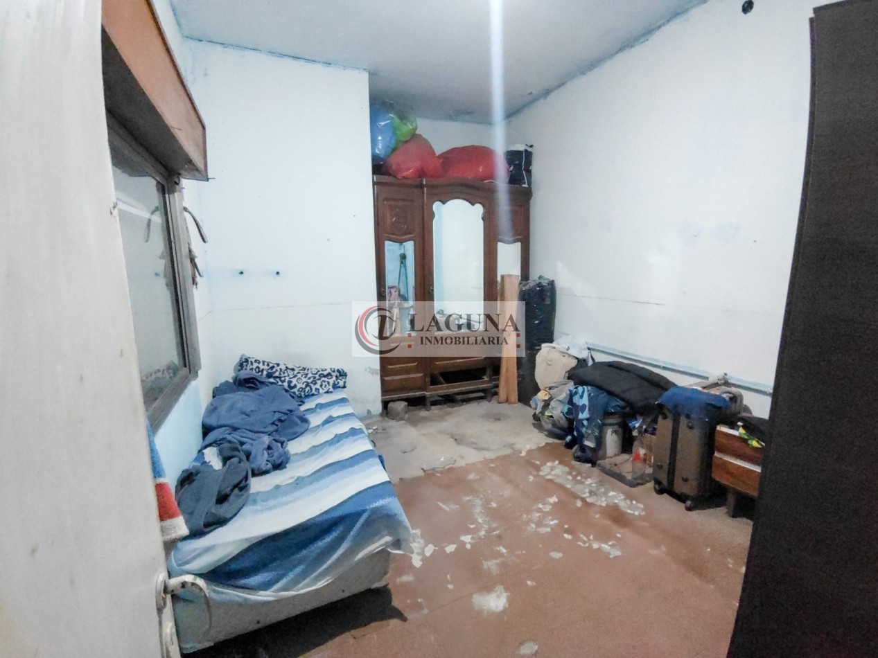 VENTA DE PROPIEDAD EN ESQUINA CON DOS VIVIENDAS A RECICLAR