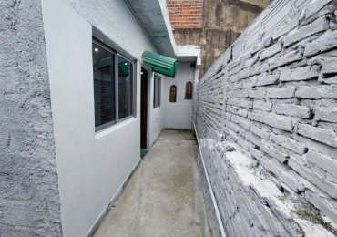 ALQUILER AMPLIO PH TIPO CASA DE 3 AMBIENTES