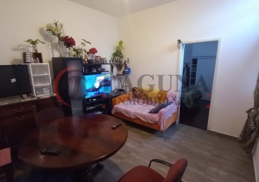 VENTA DE PH 2 AM CON TERRAZA  Y PATIO. SE ACEPTA PERMUTA. 